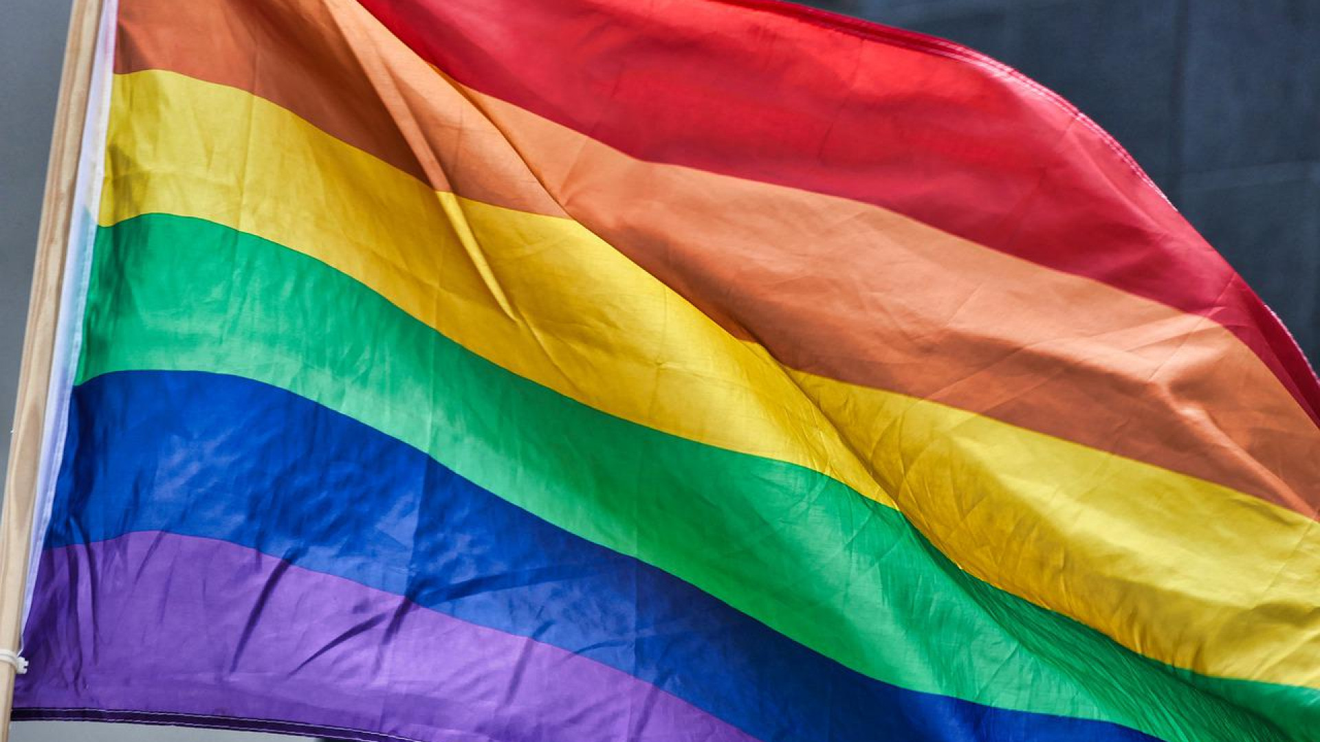 Pourquoi se procurer des drapeaux LGBT sur un site spécialisé ?