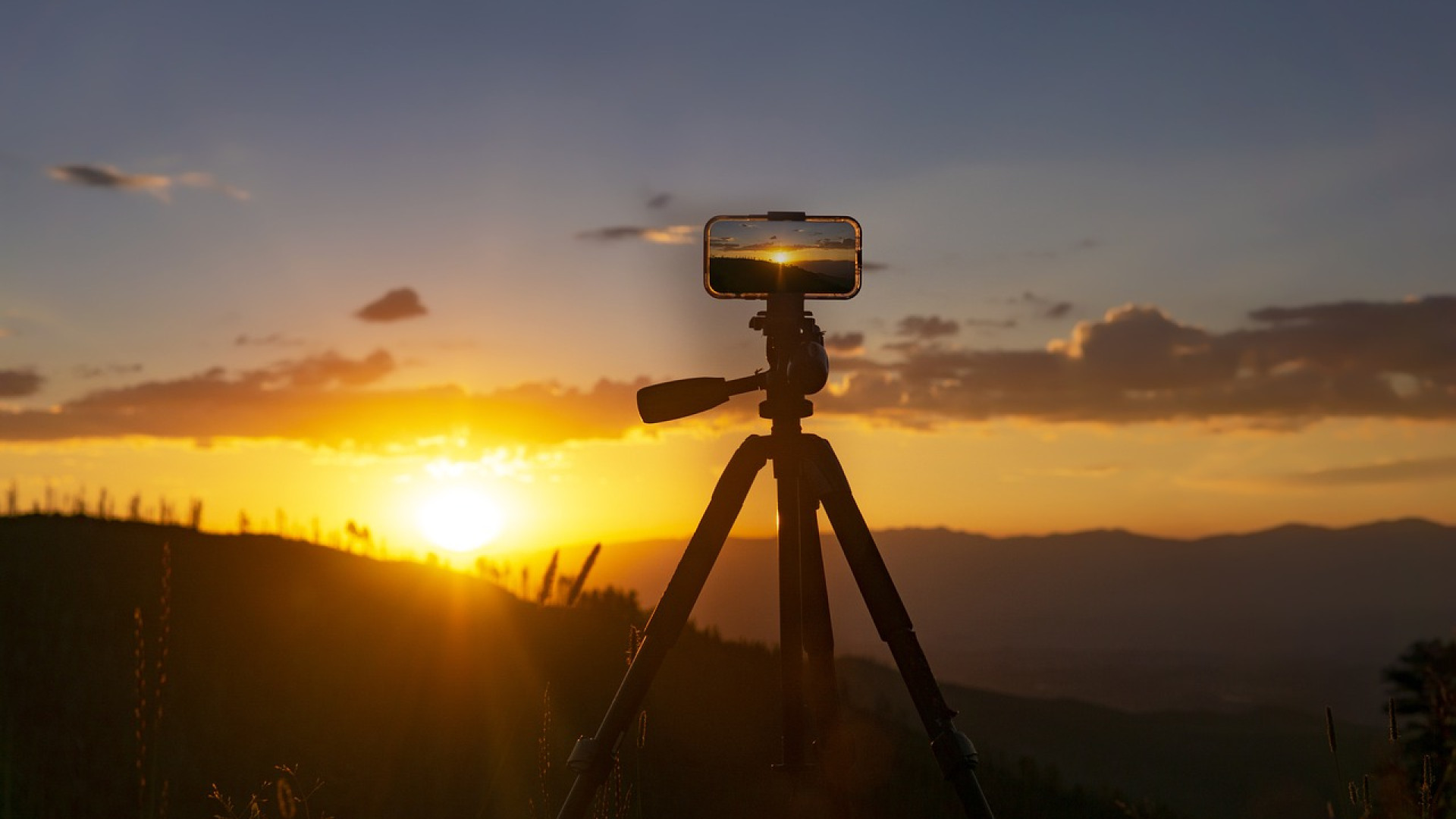 3 Façons de Présenter un Suivi de Chantier Avec une Caméra Timelapse