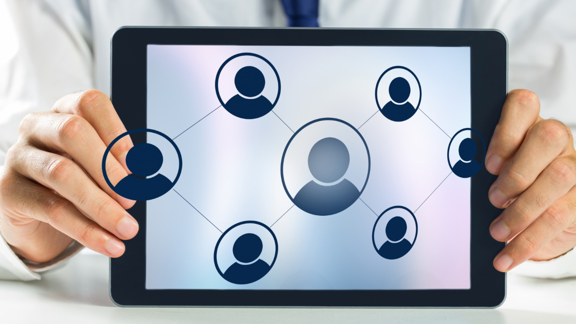 Pourquoi adopter un logiciel RH tout-en-un en entreprise ?